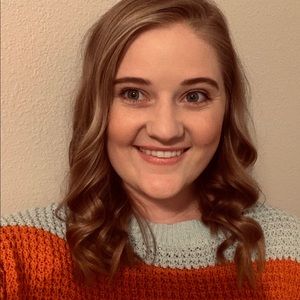 Meet your Posher, Lauren